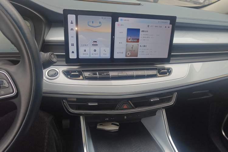 Used Geely Auto Jiajie 2023 Geely Jiaji L 1.5TD DCT Luxury Model
