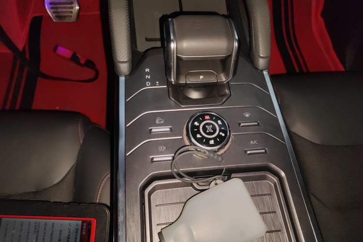 Used Jetour Traveler 2024 2.0T All-Wheel-Drive Silver Dragon Wings
