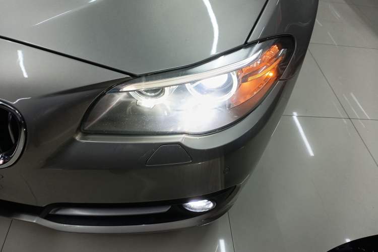 Used BMW 5 Series 2017 525Li Leading Model
