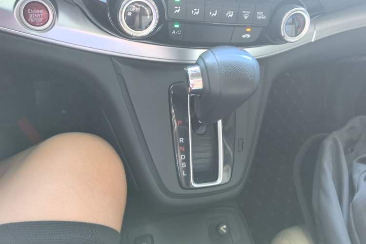 Used Honda CR-V 2015 2.0L two-wheel drive Fashion Edition