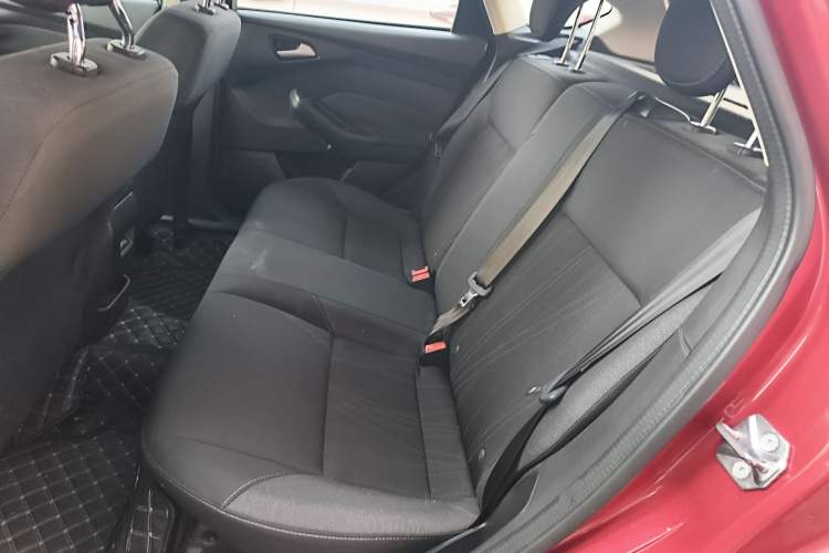 Used Ford Focus 2015 Hatchback 1.6L Automatic Comfort Model
