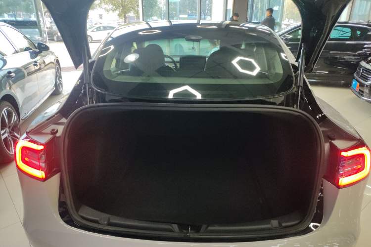 Used Tesla Model 3 2020 Revised Version Standard Range Rear-Wheel Drive – Upgraded Edition
