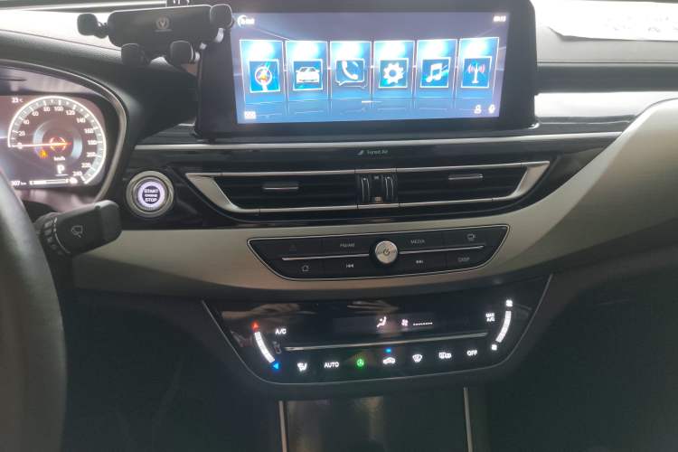 Used Changan Raeton CC 2018 1.5T Automatic Zunya Model China V Standard
