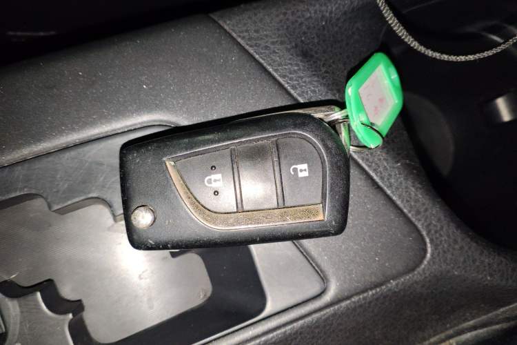 Used Toyota RAV4 2016 2.0L CVT Two-Wheel Drive Urban Edition China V Standard