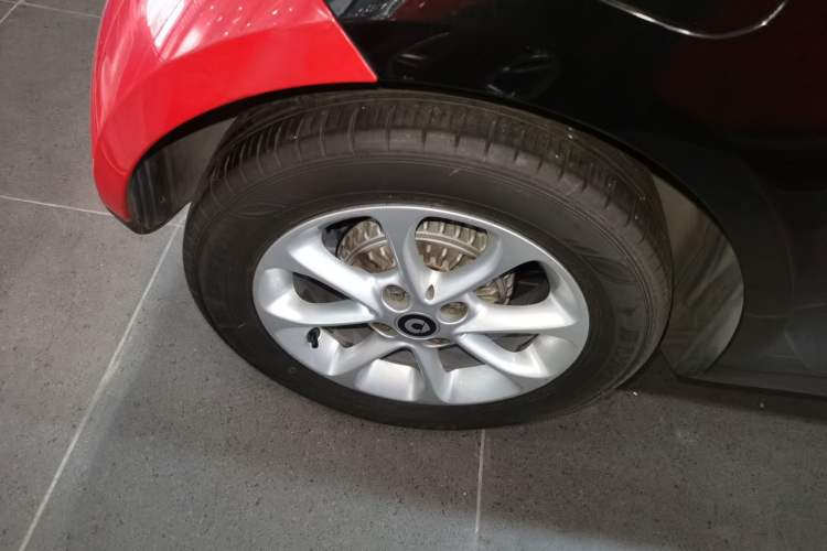 Used  fortwo 2015 1.0L 52 kW hardtop Dynamic version
