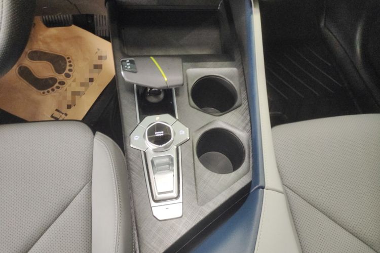 Used Changan UNI-V iDD 2023 Zhidian iDD 1.5T 113km Smart & Fun Version (Rapid Edition)