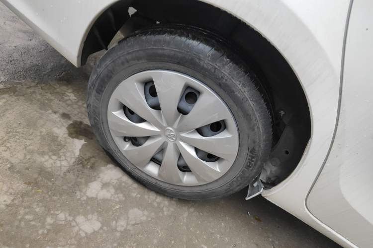 Used Toyota YARiS L 2019 1.5E CVT Dynamic Edition China VI compliant