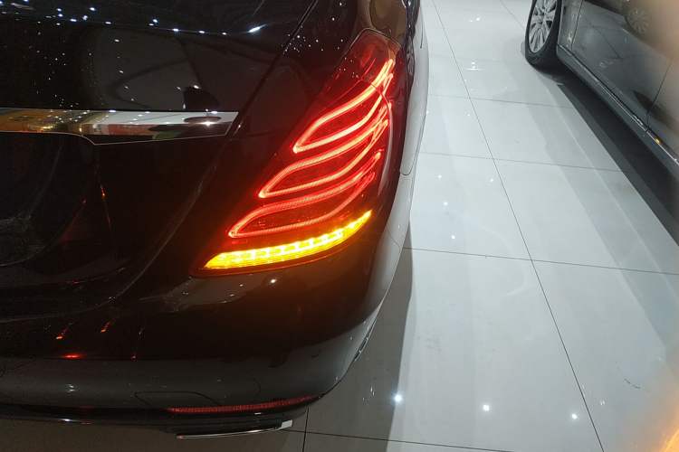 Used Mercedes-Benz S-Class 2017 S 320 L Business Model
