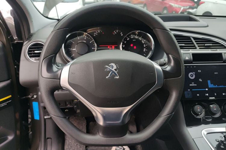 Used Peugeot 3008 2015 1.6THP Automatic Classic Edition