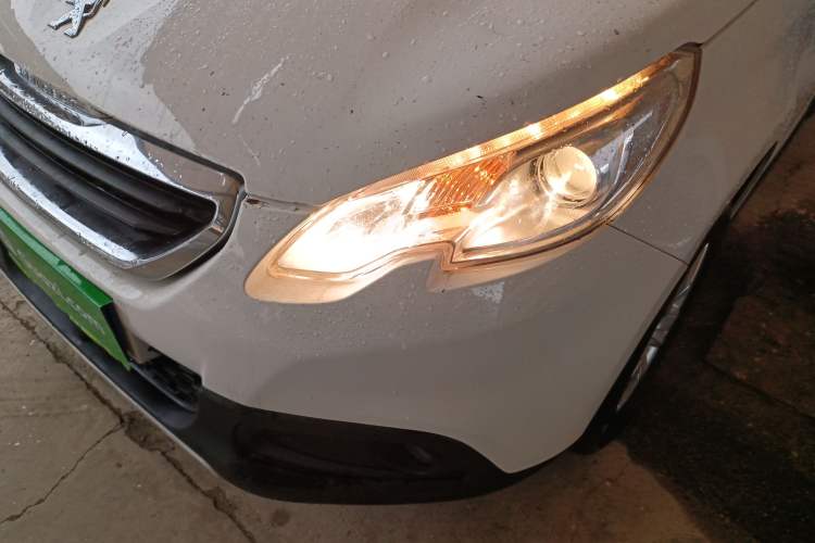 Used Peugeot 2008 2014 1.6L Manual Trend Edition