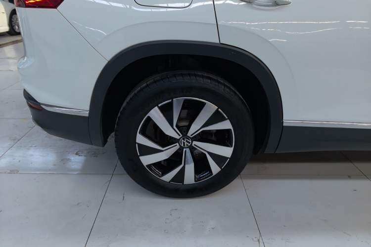 Used Volkswagen Tayron 2021 330TSI Two-Wheel-Drive 3rd Anniversary Limited Edition
