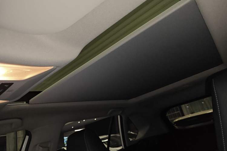 Used Toyota RAV4 2020 2.0L CVT Four-Wheel Drive Prestige Edition
