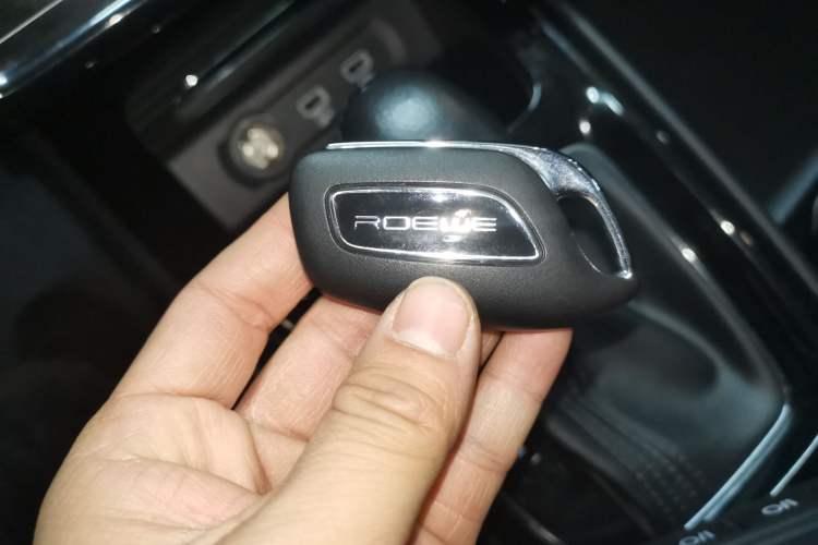 Used Roewe i5 2019 1.5L Automatic 4G Connected Langyue Edition