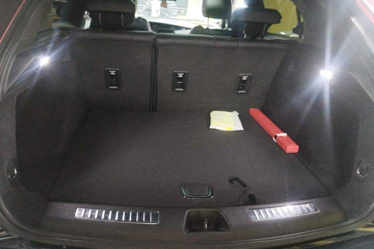 Used Cadillac XT4 2022 28T Two-Wheel Drive Prestige Version