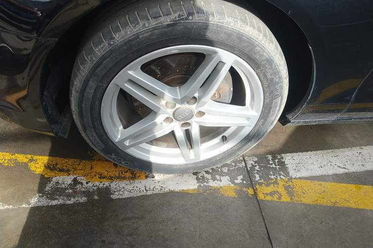 Used Audi A6L 2014 30 FSI Comfort Model
