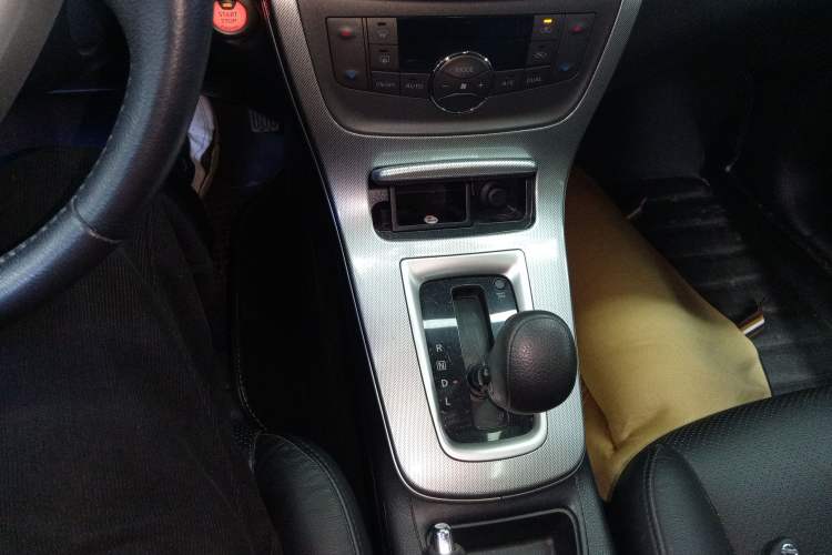 Used Nissan Sylphy 2014 1.6XV CVT Deluxe Edition
