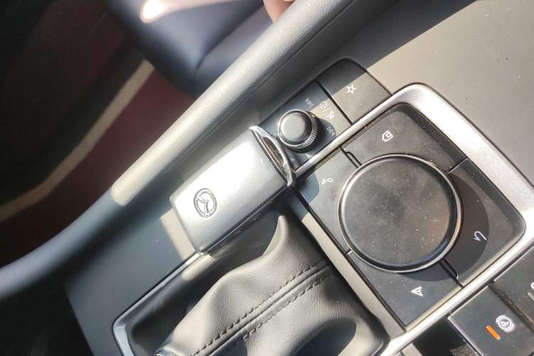 Used Mazda Mazda 3 Axela 2021 2.0L Automatic Zhiqing Edition