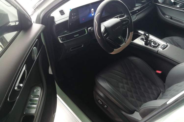 Used Chery Tiggo 7 PLUS 2023 Facelift 1.6 TGDI DCT Luxury Model
