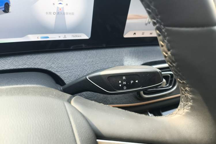 Used Chery Tiggo 9 2023 Facelift 2.0T Dual-Clutch Two-Wheel Drive Luxury Edition 5 Seats
