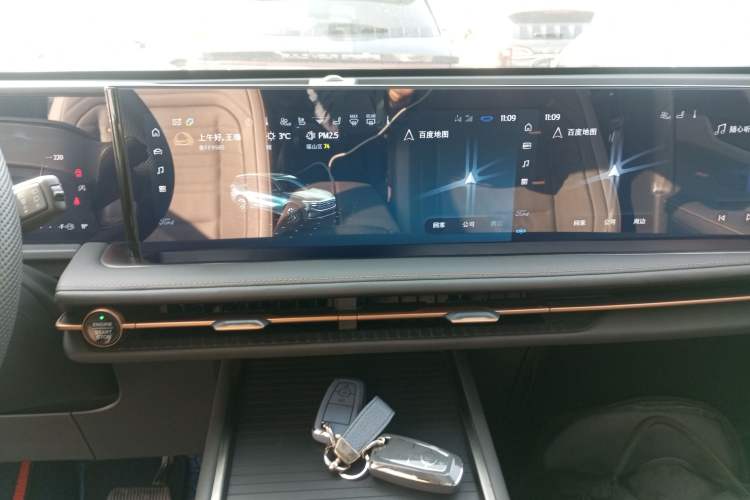 Used Ford Edge 2023 Ford Explorer L 2.0T EcoBoost Four-Wheel Drive 7-Seater Supreme Model
