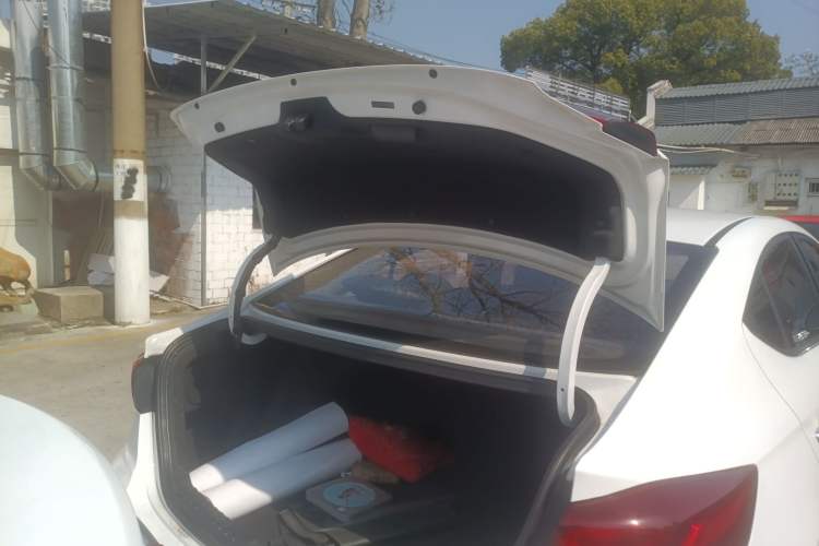 Used Hyundai Elantra (6th Generation / Lingdong) 2016 1.6L Automatic ZhiXuan – Elite Version