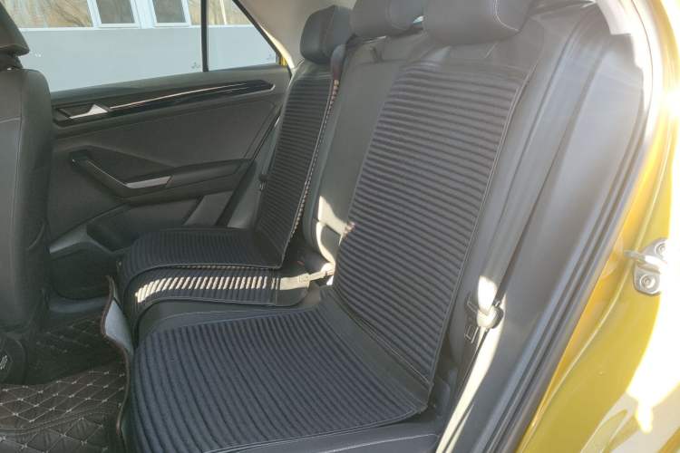 Used Volkswagen T-ROC 2018 280TSI DSG Two-Wheel-Drive Luxury Version China V Emission Standard
