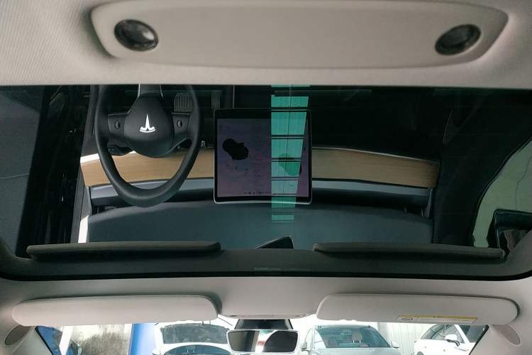 Used Tesla Model 3 2019 Standard Range Rear-Drive Upgraded Version
