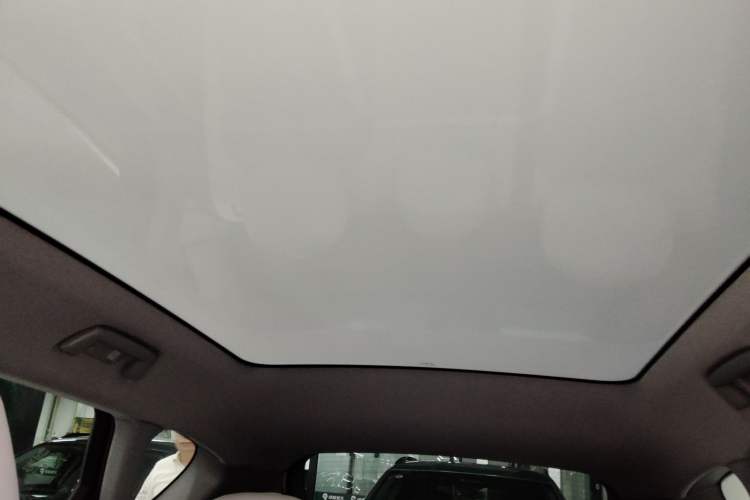 Used VOYAH FREE 2025 318 259 km All-Wheel-Drive Exploration Edition
