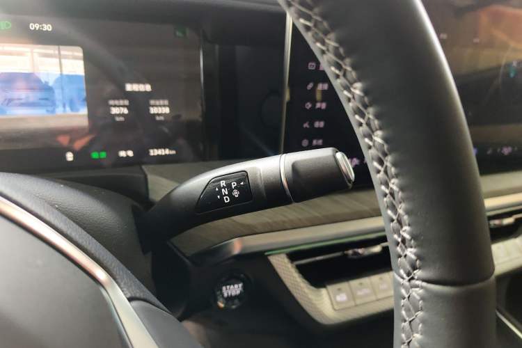 Used Tank 500 New Energy 
