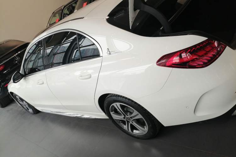 Used Mercedes-Benz C-Class 2022 C 200 L Sport Edition
