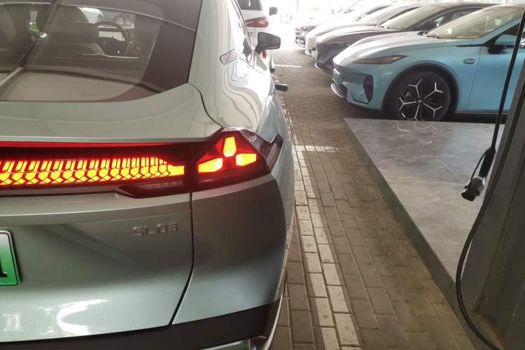 Used  SL03 2022 515 Pure Electric Version
