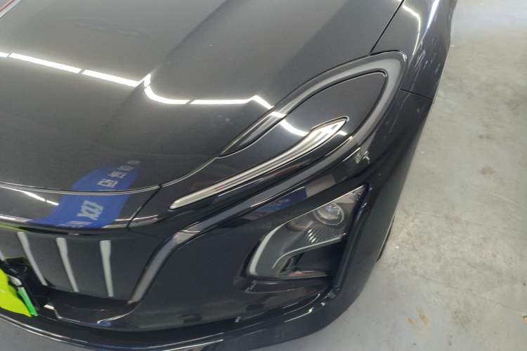 Used Hongqi E-QM5 2022 431 km Charge & Enjoy Edition