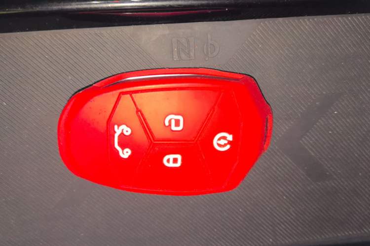 Used Lynk & Co 01 2017 2.0T Two-Wheel Drive Pro Edition
