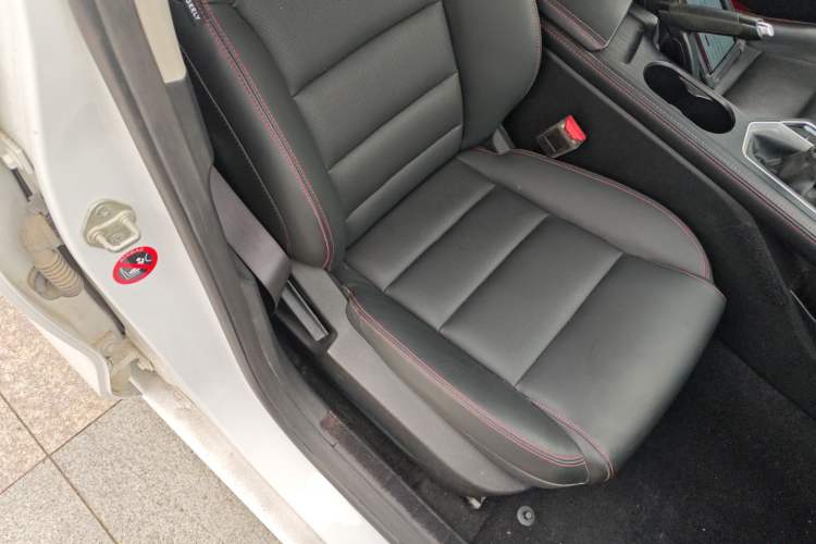 Used Geely Auto Binray 2019 200T Manual Binchi Edition