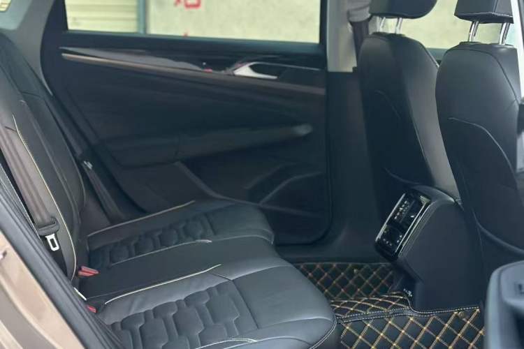 Used Volkswagen Passat 2020 330TSI Elite Edition China VI