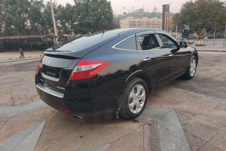 Used Honda Crosstour 2012 2.4L Luxury Edition
