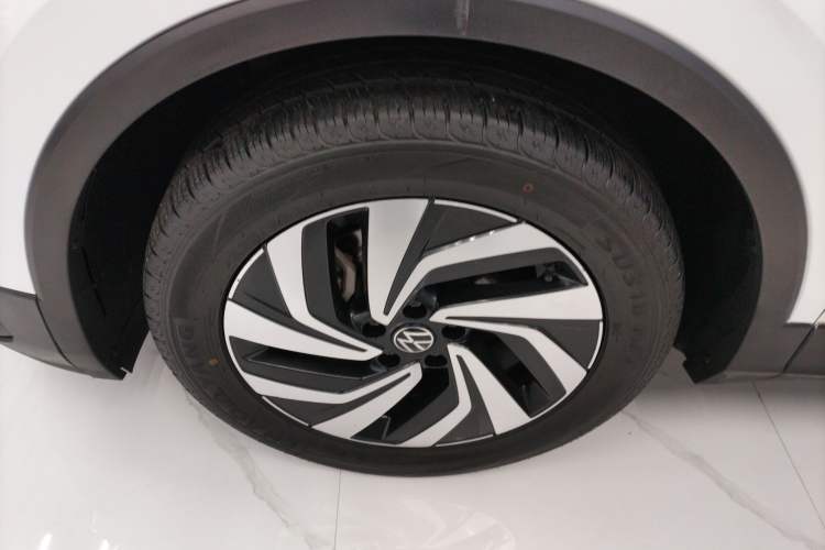 Used Volkswagen Tiguan L 2023 300TSI Automatic Two-Wheel Drive Smart Edition
