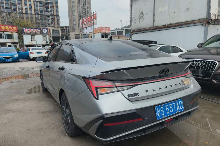 Used Hyundai Elantra 2023 1.5L CVT LUX Prestige Edition