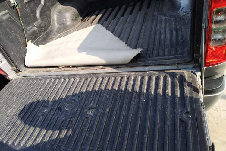 Used Great Wall Poer 2021 2.0T Commercial Version Manual Diesel Two-Wheel Drive Long-Box GW4D20M