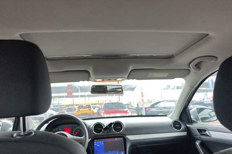 Used Volkswagen Jetta 2015 Zhuihui Edition 1.6L Manual Comfort Model
