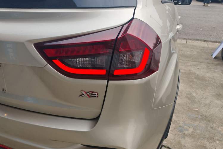 Used Geely Auto Vision X3 2020 1.5L CVT Elite Edition