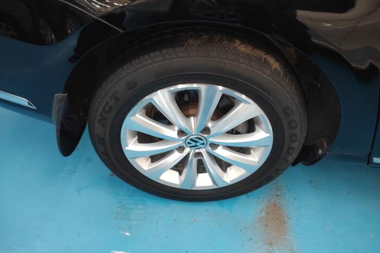 Used Volkswagen Magotan 2015 Facelift 1.8TSI Luxury Model