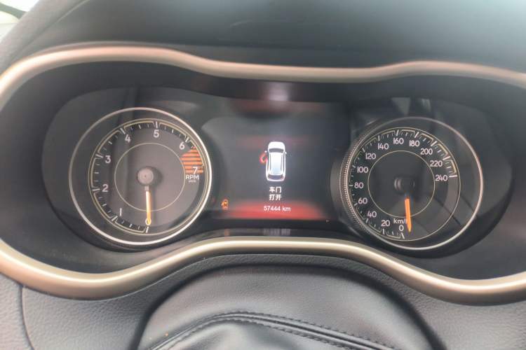 Used  Cherokee 2017 2.0L Superior Edition