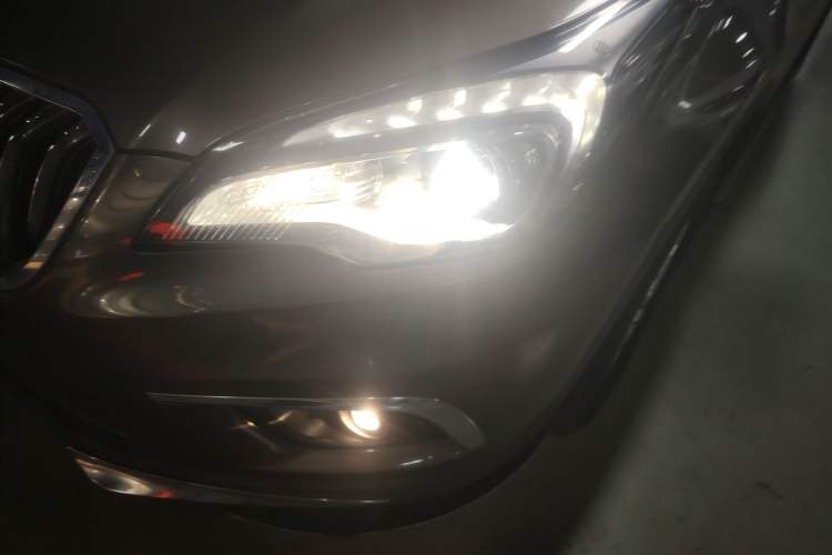 Used Buick Envision 2015 20T Four-Wheel Drive Luxury Model
