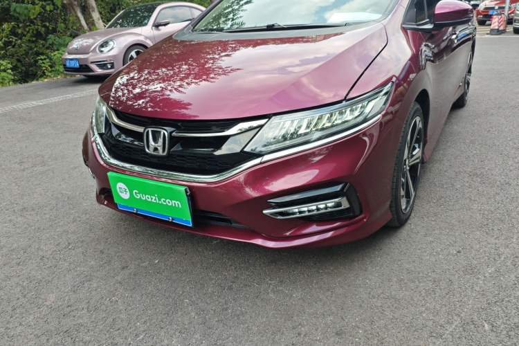 Used Honda Jade 2017 210 TURBO CVT Luxury Edition 5 Seats
