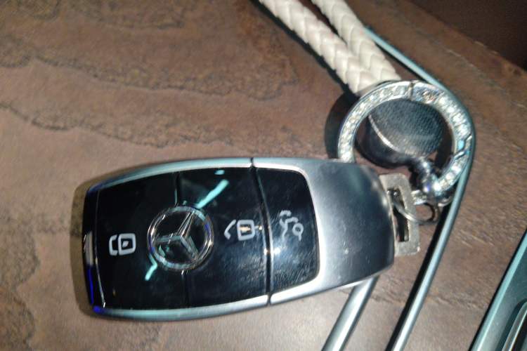 Used Mercedes-Benz E-Class 2020 E 260 L
