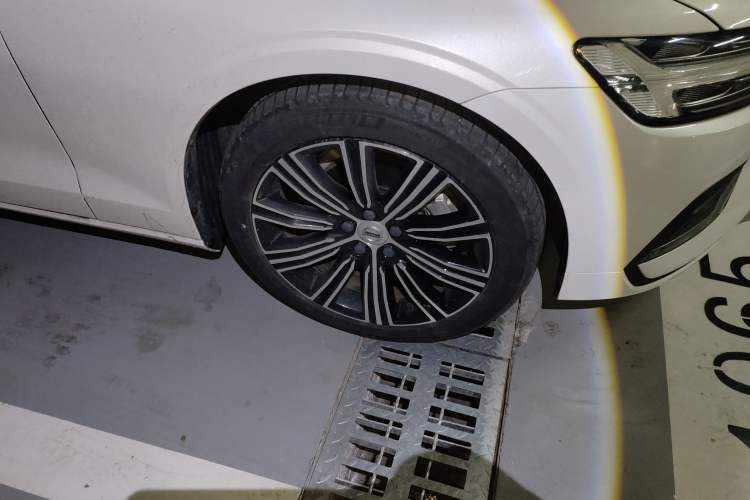 Used Volvo S60 2022 B4 Zhiyuan Luxury Edition
