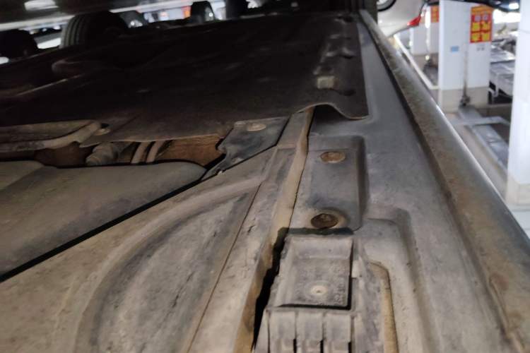 Used BMW 5 Series 2014 520Li Elegant Model
