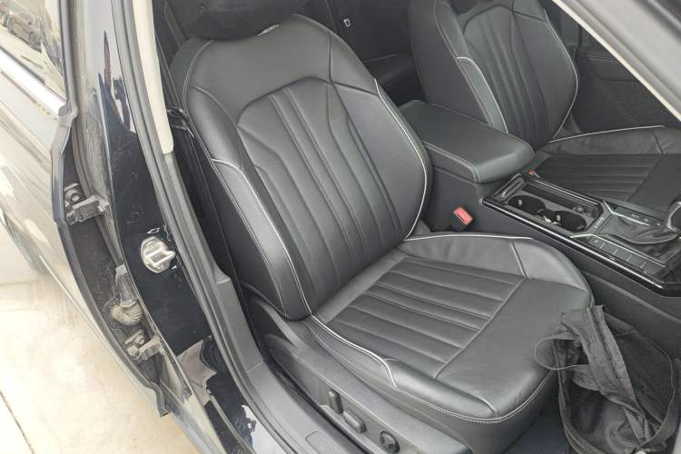 Used Volkswagen Passat 2022 330TSI Starry Elite Edition
