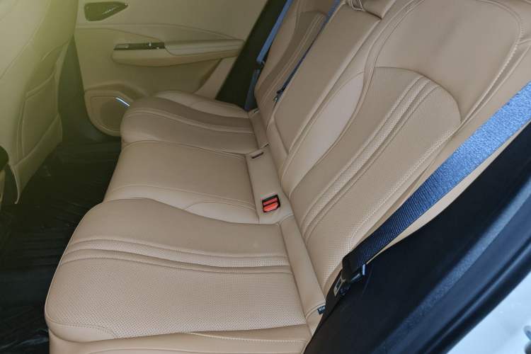 TDK.VehicleDetails.img